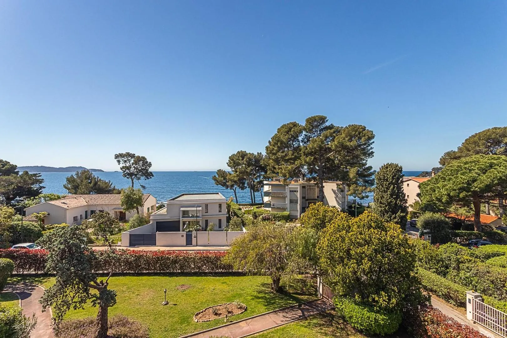 Apartment Beau Rivage - 7Min A Pied De La Plage Carqueiranne France